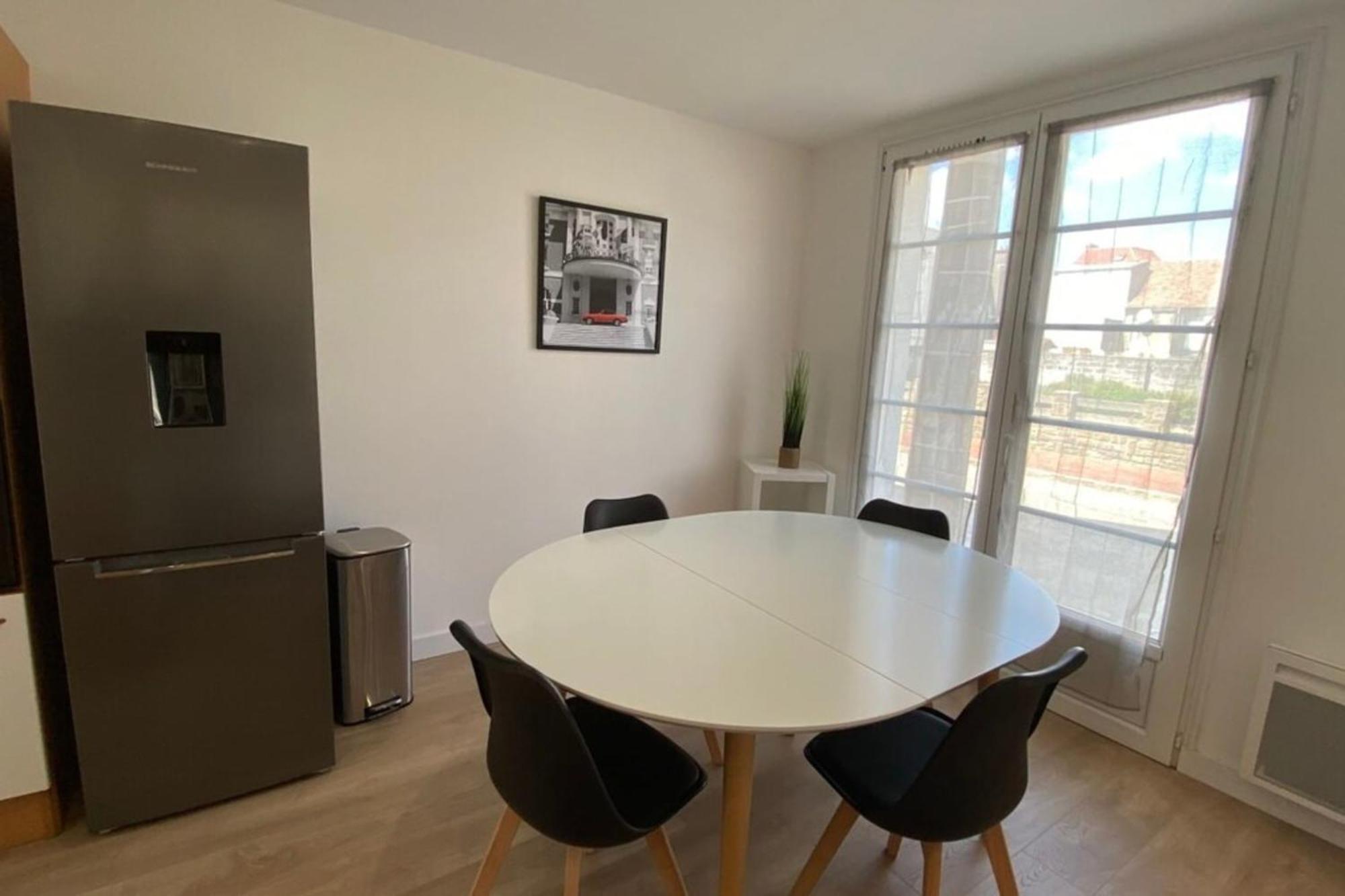 2-Bedroom Apartment For 4 People Near The Beach メルリモン・プラージュ エクステリア 写真