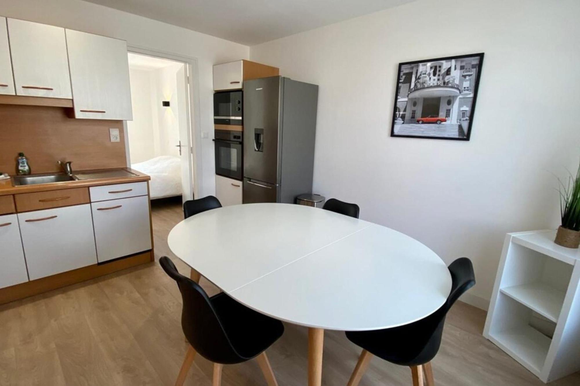 2-Bedroom Apartment For 4 People Near The Beach メルリモン・プラージュ エクステリア 写真