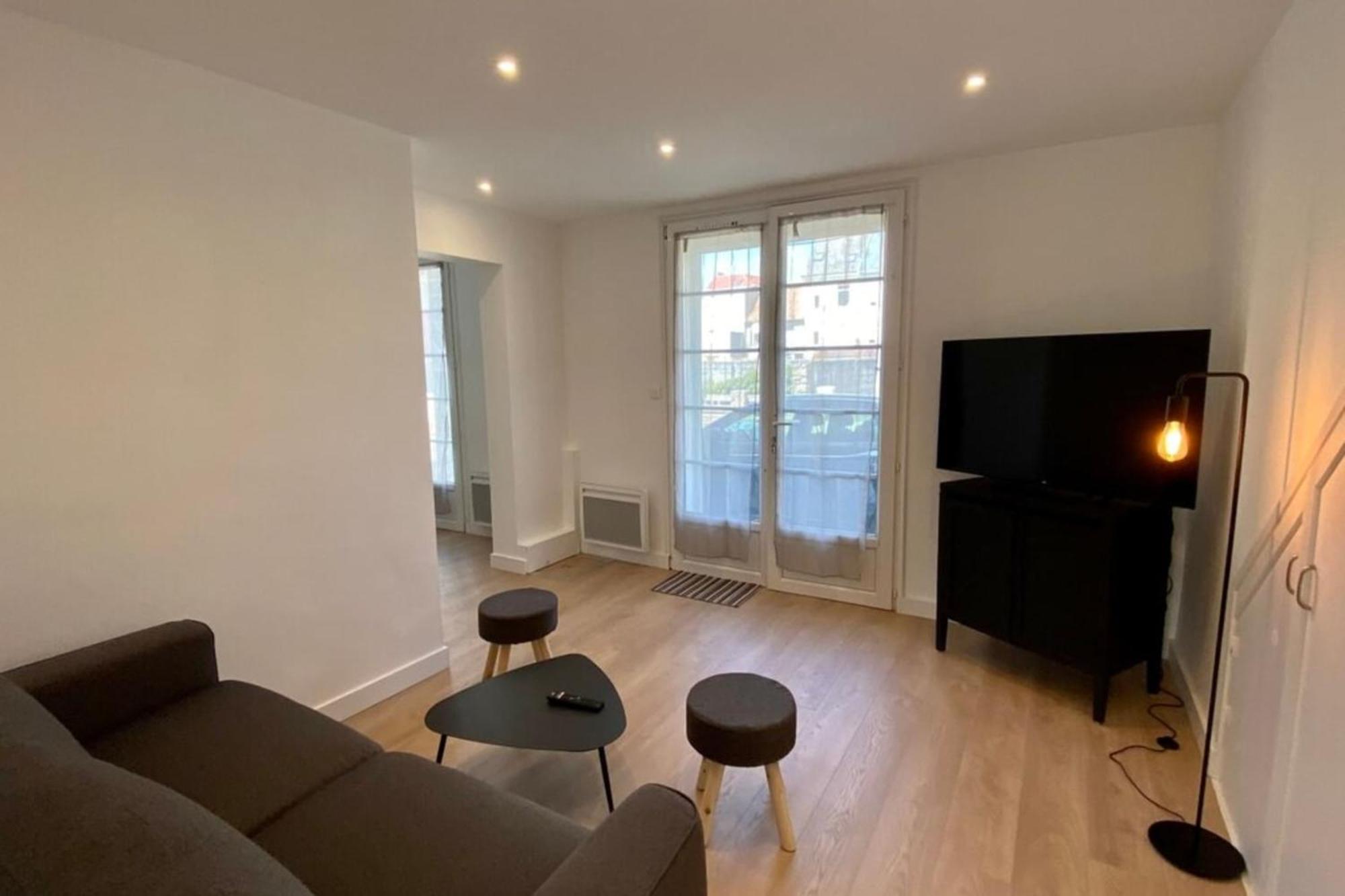 2-Bedroom Apartment For 4 People Near The Beach メルリモン・プラージュ エクステリア 写真